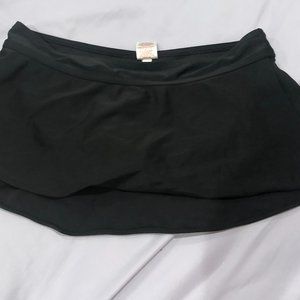 Womens Medium Black swim skort